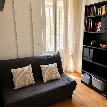 Apartment T3 Avec Jardin *